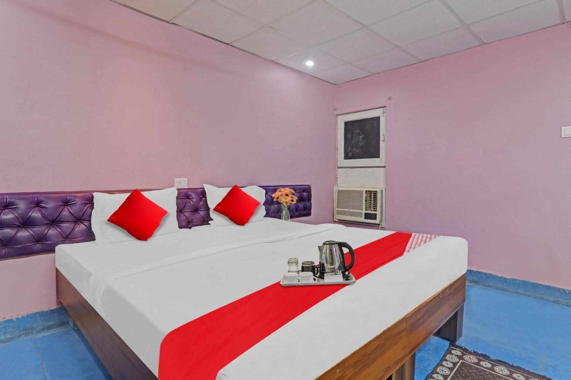 Hotel O Surbhi G House 3*
